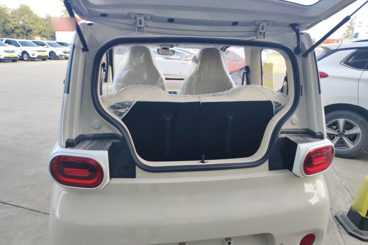 Used Wuling Hongguang MINIEV 2024 3rd Generation 215km Youth Edition
