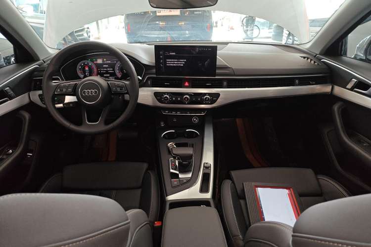 Used Audi A4L 2024 40 TFSI Fashion Dynamic Model
