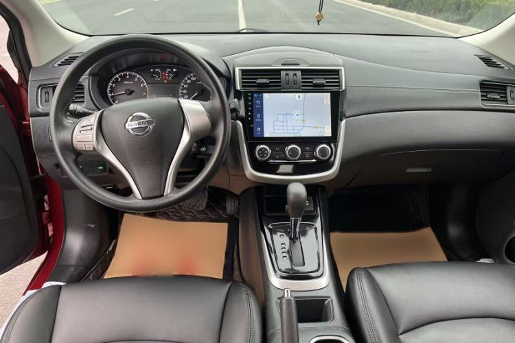 Used Nissan Tiida 2016 1.6L CVT Cool Dynamic Edition
