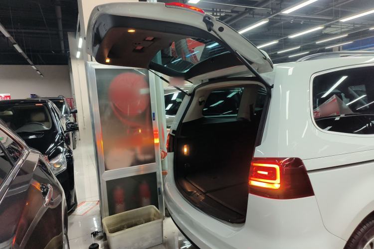 Used Volkswagen Sharan 2016 280TSI Enjoyment Model 7-Seater
