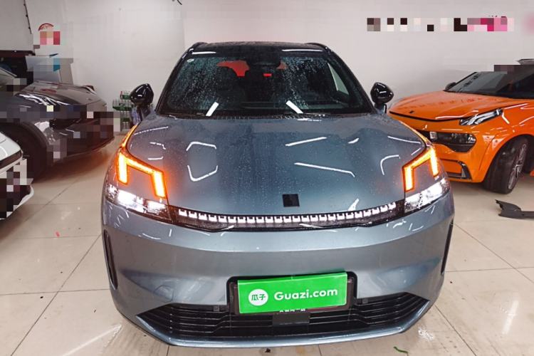 Used Lynk & Co 08 EM-P 2025 220 km All-Wheel-Drive Performance Halo
