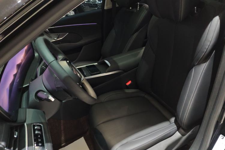 Used Buick LaCrosse 2025 28T Platinum Edition
