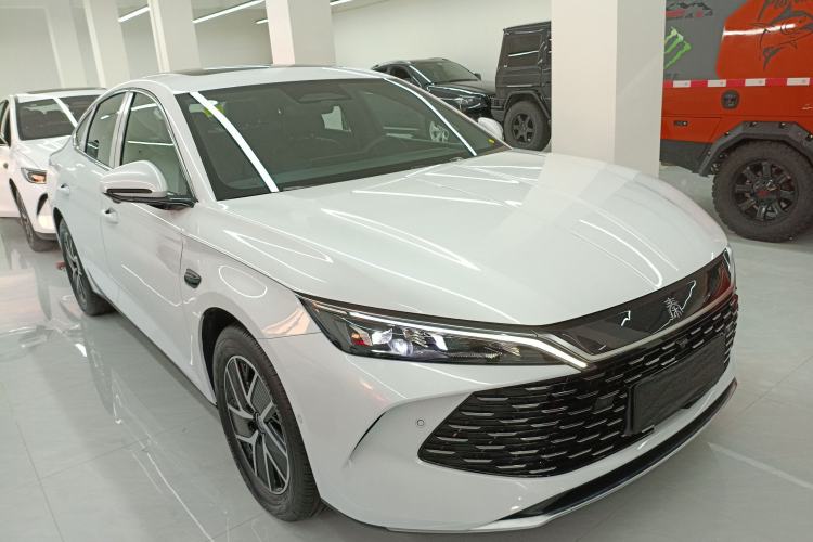 Used BYD Qin L 2025 DM-i Smart Drive 120KM Superior Model
