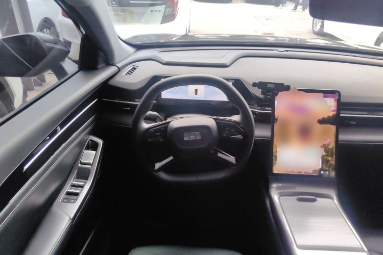 Used  L6 2023 125km MAX