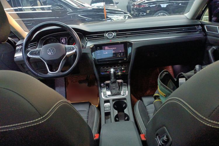 Used Volkswagen Magotan 2020 330TSI DSG Leading Model
