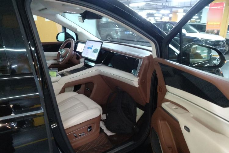 Used BYD Xia 2025 DM-i 1.5T 180km Beyond Edition