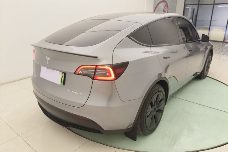 Used Tesla Model Y 2024 Rear-Wheel-Drive Version

