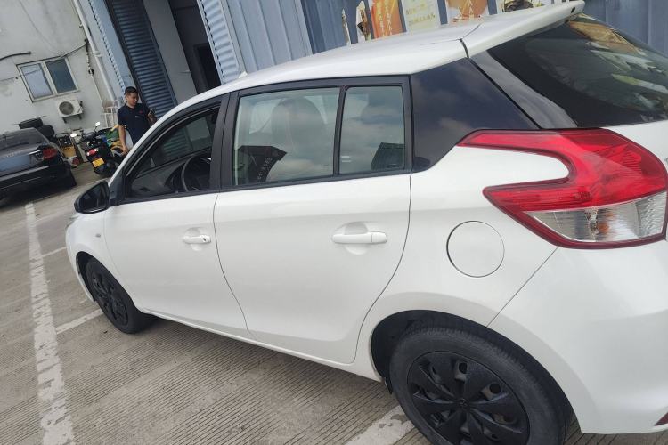 Used Toyota YARiS L 2015 1.5E Automatic Charm Edition
