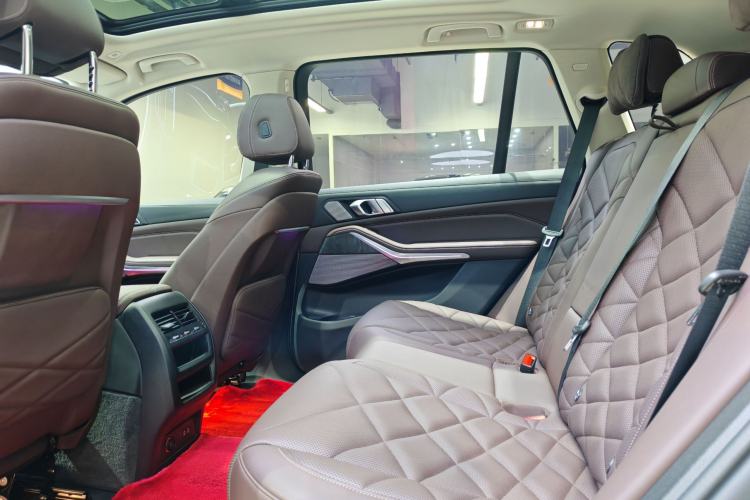 Used BMW X5 2022 Restyled xDrive 30Li Luxury Version M Sport Package
