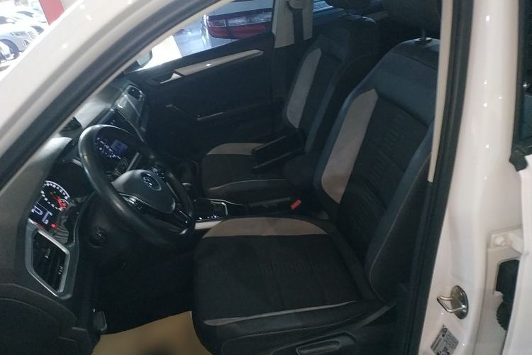 Used Volkswagen T-ROC 2022 280TSI DSG Two-Wheel Drive Elite PLUS
