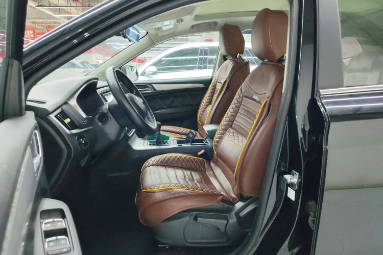 Used Roewe RX5 2016 20T Two-Wheel Drive Manual Flagship Edition
