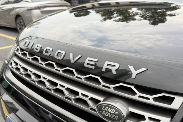 Used Land Rover Discovery Sport 2019 240 PS SE Version China VI Standard