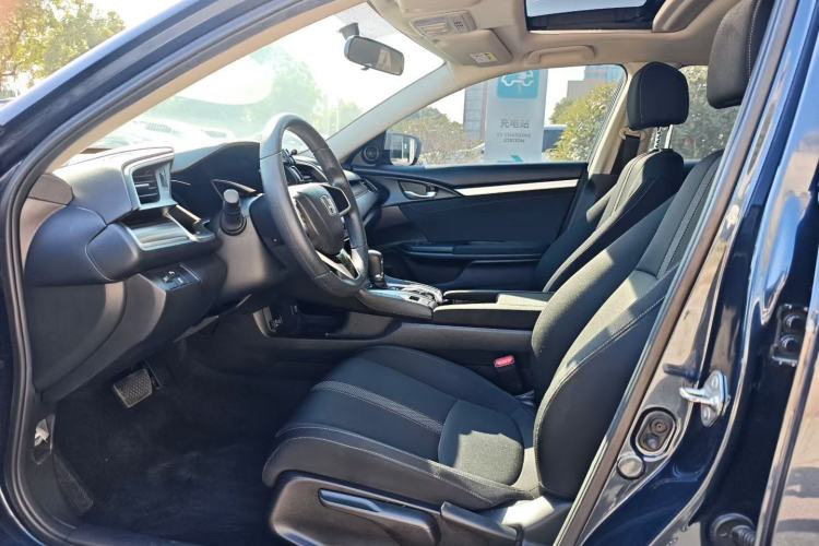 Used Honda Civic 2021 HATCHBACK 220TURBO CVT New Trendsetter