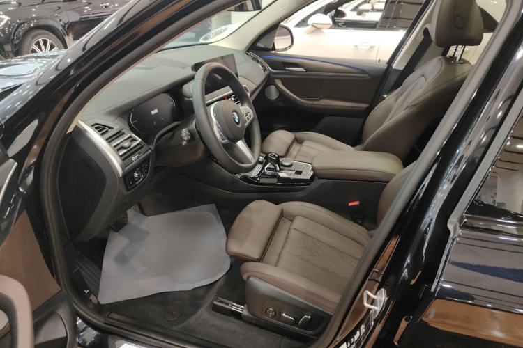 Used BMW X3 2023 Restyled xDrive30i Leading Edition M Night Sky Package
