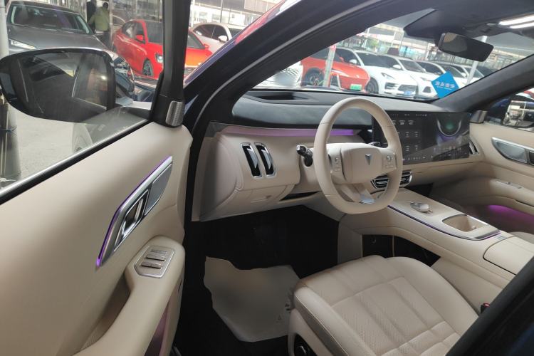 Used  S09 2025 Four-Wheel Drive Ultra+ Custom Edition
