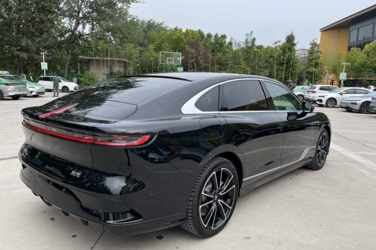 Used VOYAH PASSION 2024 PHEV Four-Wheel Drive Ultra-Long Range Flagship Model
