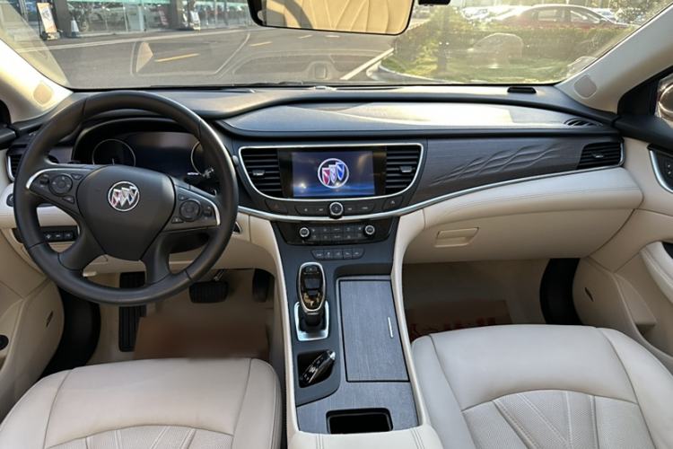 Used Buick LaCrosse 2022 Avenir Avia First Edition
