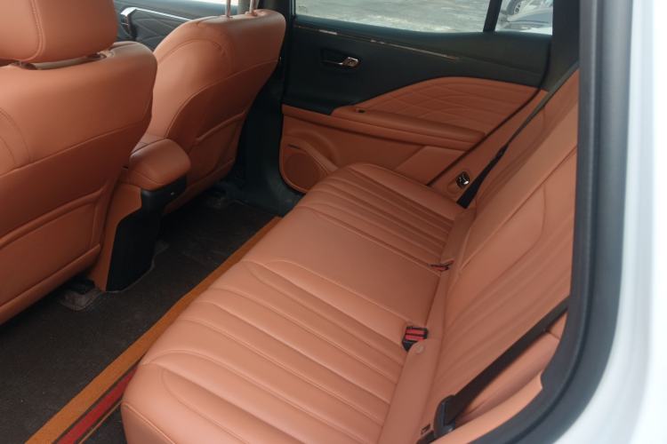 Used AION V 2024 Aion Tyrannosaurus 650 Smart Luxury Edition
