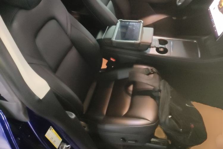 Used Tesla Model Y 2022 Rear-Wheel-Drive Version
