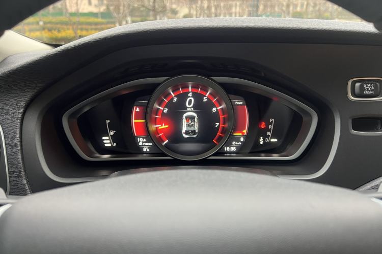 Used Volvo V40 2019 T3 Zhiyi Edition