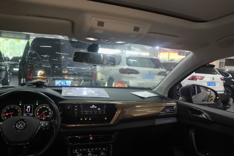 Used Volkswagen Tharu 2020 280TSI Two-Wheel Drive Luxury Edition China VI Standard
