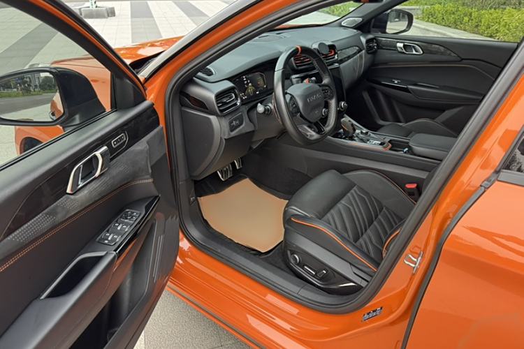 Used Lynk & Co 02 Hatchback 2021 2.0TD Halo Driving Control Kit Edition
