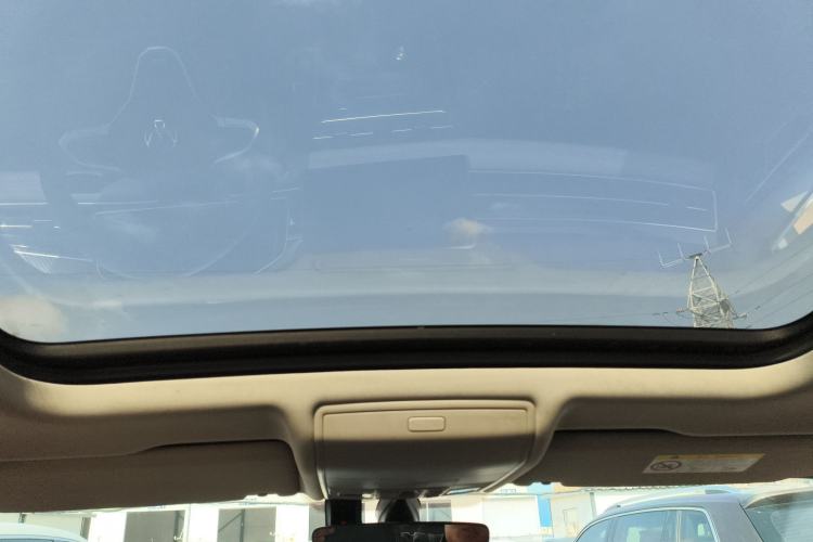 Used Volkswagen Tiguan L 2024 Outstanding Model 330TSI Automatic Two-Wheel Drive R-Line Dragon Glory Edition
