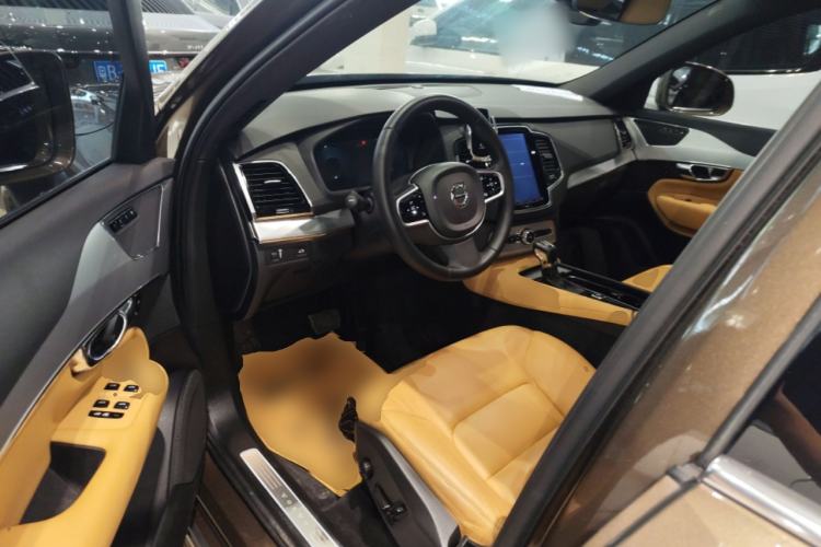 Used Volvo XC90 2018 T6 Zhiyi Edition 7-Seater
