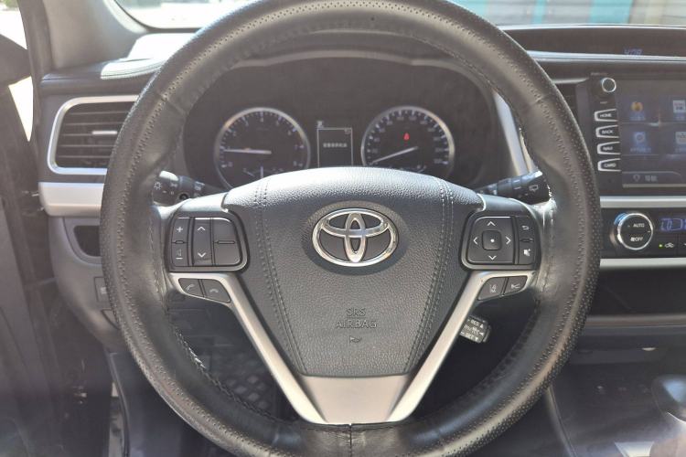 Used Toyota Highlander 2018 2.0T Four-Wheel Drive Luxury Version 7 Seats China VI Standard
