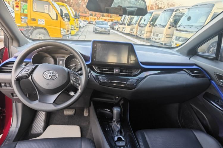 Used Toyota IZOA 2018 2.0L Yichi Version China VI Standard