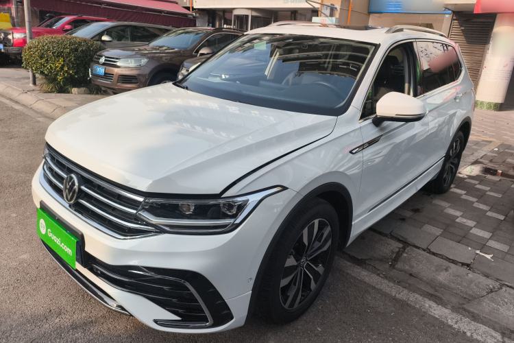 Used Volkswagen Tiguan L 2023 330TSI Automatic Two-Wheel Drive R-Line Enjoyment Edition
