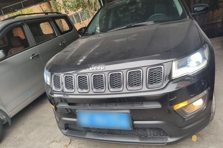 Used  Compass 2019 220T Automatic Enjoyment Version
