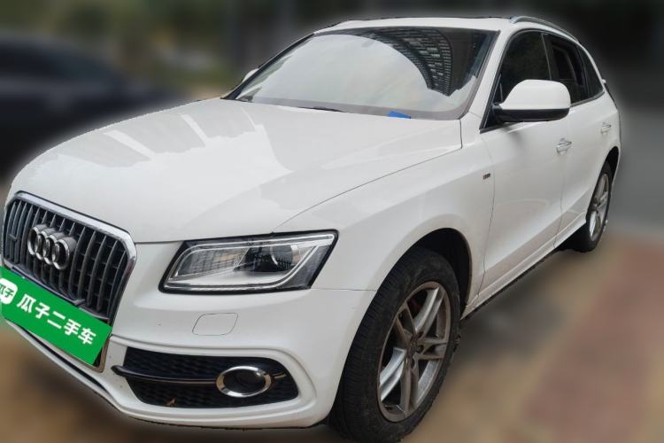 Used Audi Q5 2018 Collector's Edition 40 TFSI Technology Model