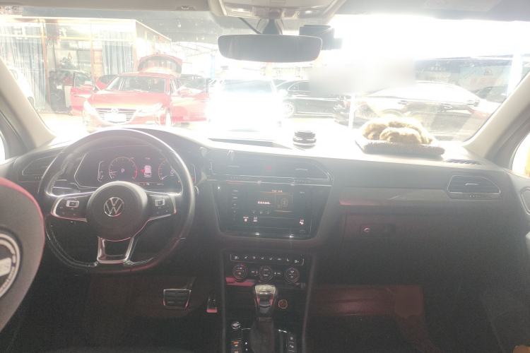 Used Volkswagen Tiguan L 2021 330TSI Automatic Two-Wheel Drive R-Line Enhanced Edition
