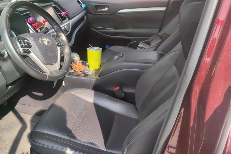 Used Toyota Highlander 2018 2.0T Four-Wheel Drive Prestige Version 7 Seats China V Emission Standard
