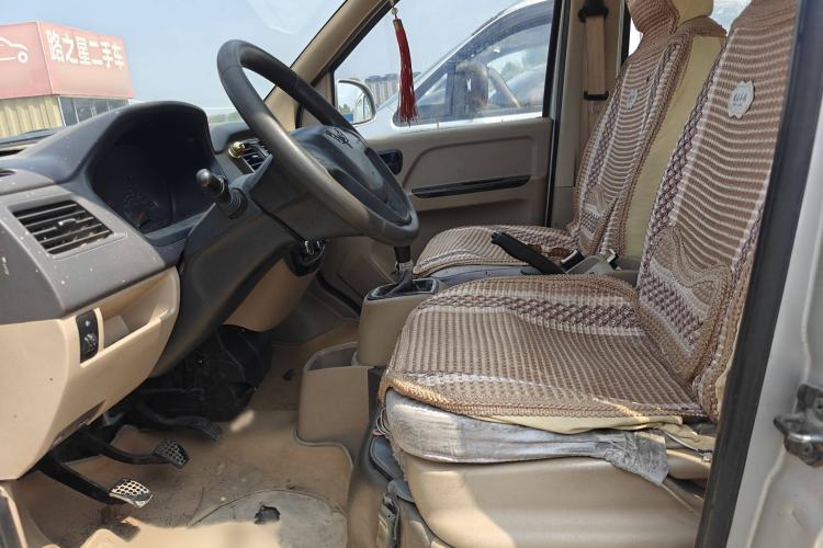 Used Wuling Rongguang 2014 1.5L S Standard Version
