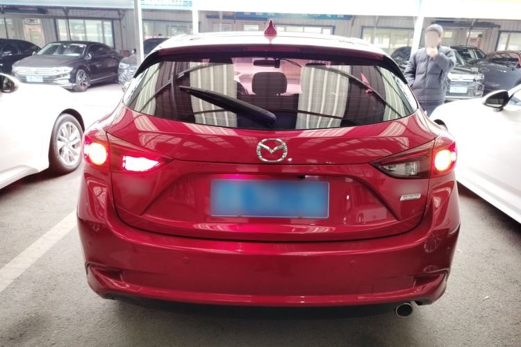 Used Mazda Mazda 3 Axela 2017 Hatchback 1.5L Automatic Comfort Model Emission Standard China V