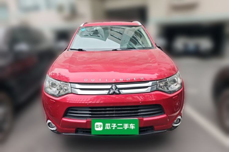 Used Mitsubishi Outlander (Import) 2014 2.4L 4x4 Deluxe Value Edition 5 Seats
