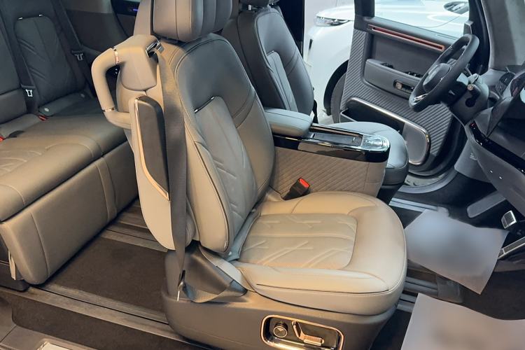 Used Zeekr MIX 2025 Long-Range Intelligent Driving Edition
