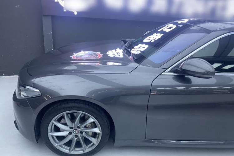 Used Alfa Romeo Giulia 2021 2.0T 280HP Luxury Edition
