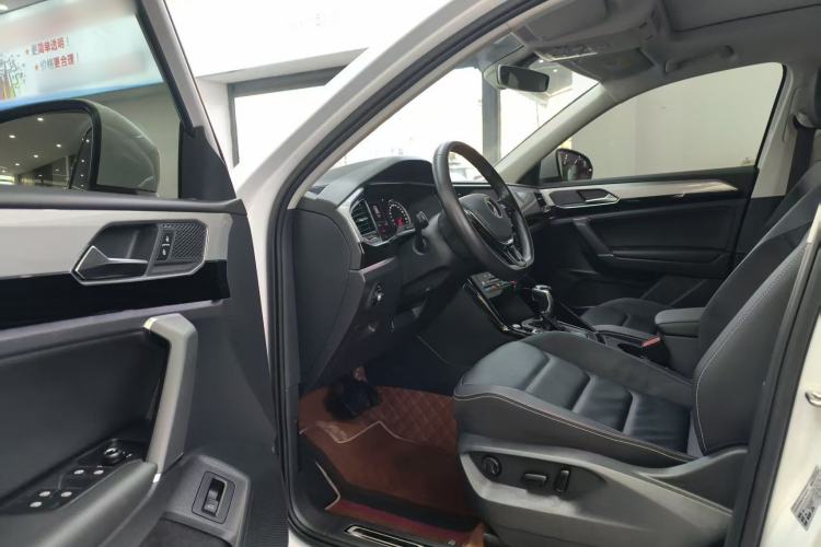 Used Volkswagen Tayron 2022 330TSI Two-Wheel Drive Luxury Smart Connectivity Version
