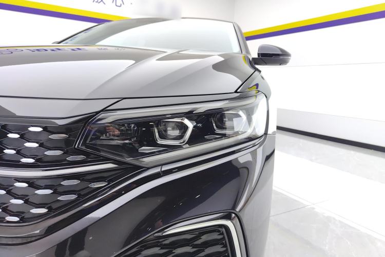 Used Volkswagen Passat 2023 Restyled 330TSI Starry Luxury Edition
