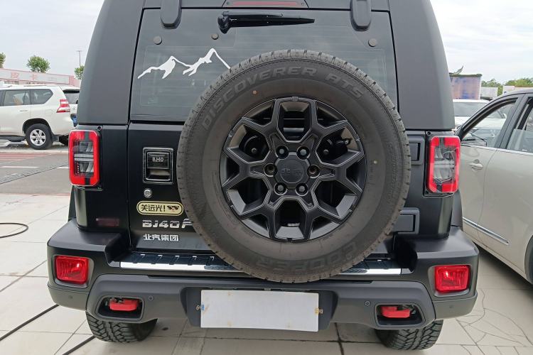 Used Beijing Auto BJ40 2023 2.0D Automatic Four-Wheel Drive Blade Hero Edition Adventurer Type
