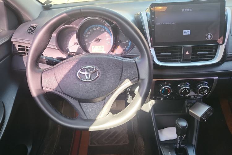 TDK.VehicleDetails.img