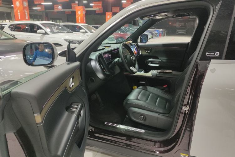 Used  #5 2024 Long-Range Journey Luxury Edition
