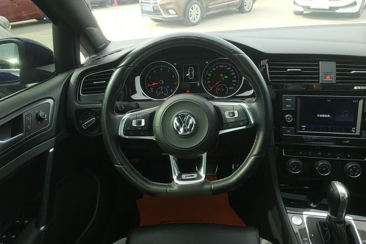 Used Volkswagen Golf 2018 280TSI Automatic R-Line Model
