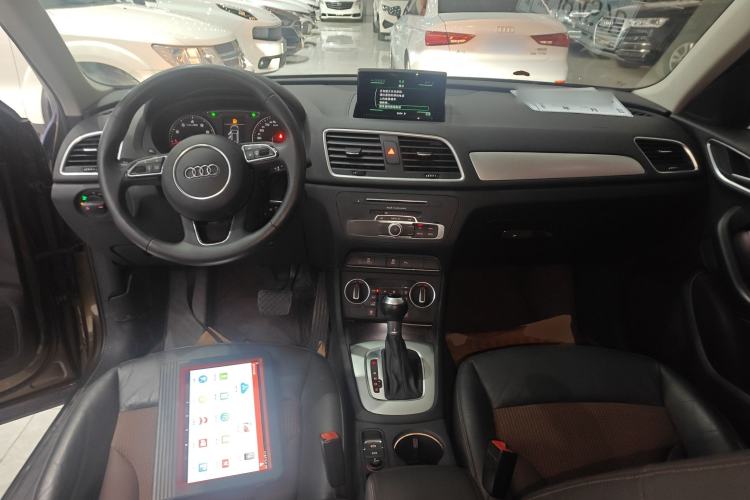 Used Audi Q3 2017 35 TFSI Fashion Model
