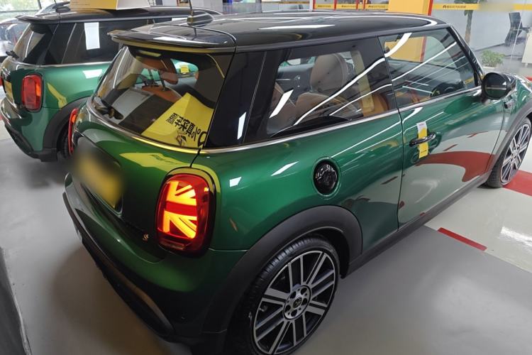 Used  MINI 2023 2.0T COOPER S Artist
