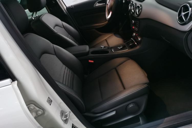 Used Mercedes-Benz B-Class 2015 B 200 Sport Edition
