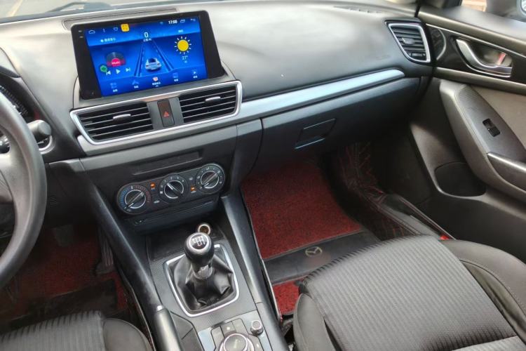 Used Mazda Mazda 3 Axela 2016 Sedan 1.5L Manual Comfort Model
